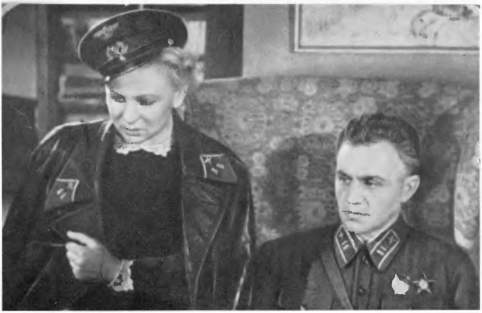 Всеобщая история кино. Том 6 (Кино в период войны 1939-1945) i_040.jpg