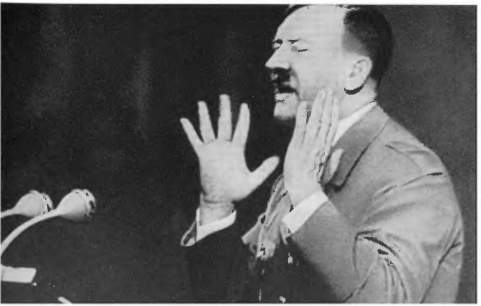 Всеобщая история кино. Том 6 (Кино в период войны 1939-1945) i_045.jpg