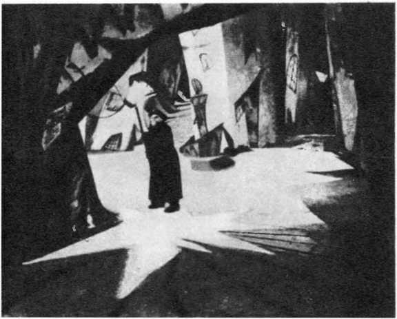 Всеобщая история кино. Том 4 (первый полутом). Послевоенные годы в странах Европы 1919-1929 _67.jpg