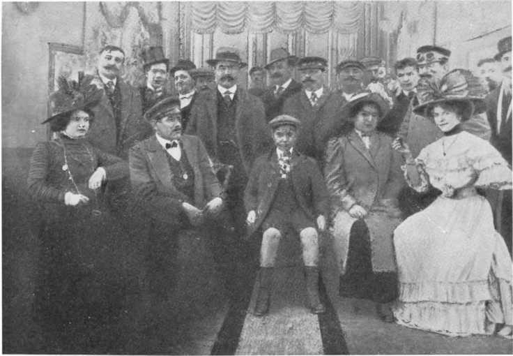 Всеобщая история кино. Том 1 (Изобретение кино 1832-1897, Пионеры кино 1897-1909) i_065.jpg