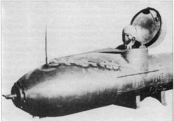 Люди, оседлавшие торпеды i_084.jpg