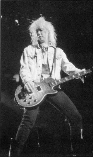 «Watch You Bleed»: Сага о Guns N’ Roses _15.jpg