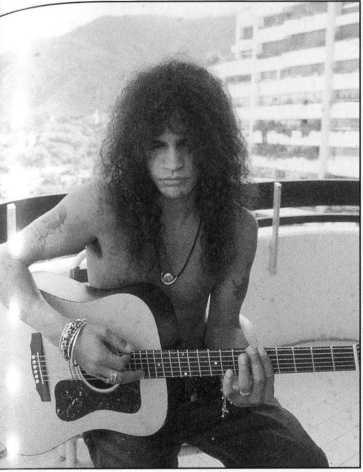 «Watch You Bleed»: Сага о Guns N’ Roses _19.jpg