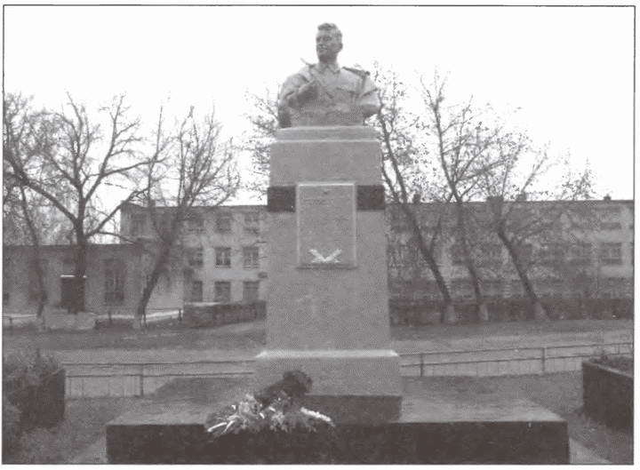 На Днепровском рубеже. Тайна гибели генерала Петровского i_052.jpg