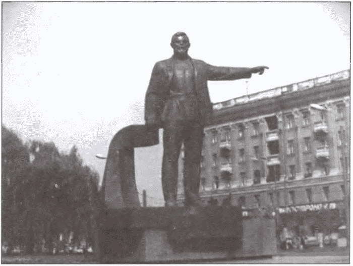 На Днепровском рубеже. Тайна гибели генерала Петровского i_053.jpg