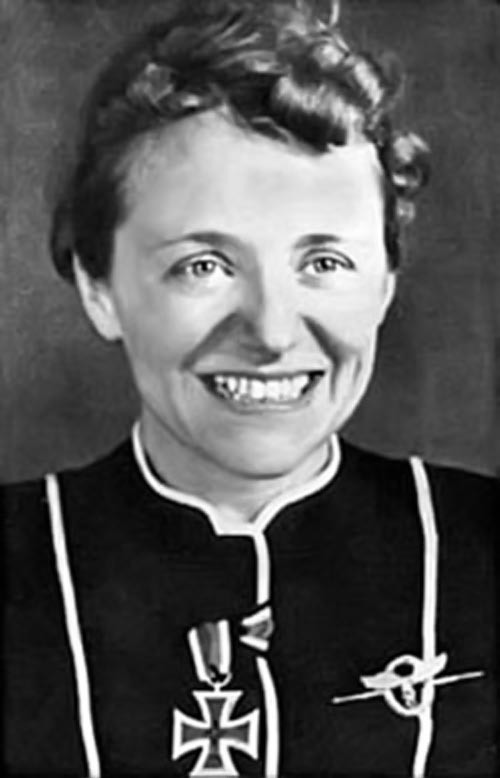Ханна Райч - жизнь немецкой летчицы _1.jpg