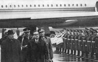 Сальвадор Альенде i_038.jpg