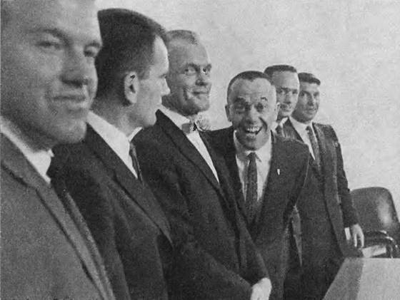 История космического соперничества СССР и США i_038.jpg