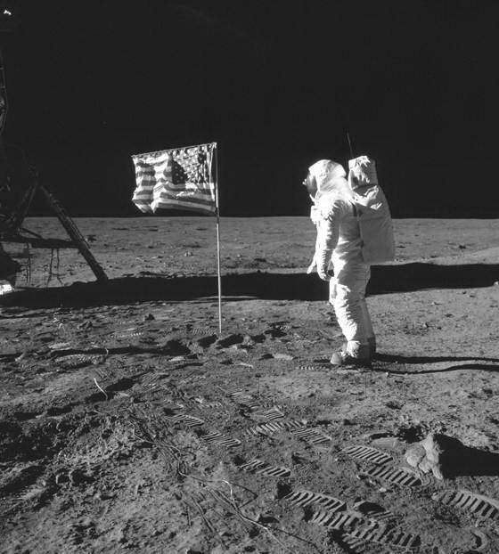 История космического соперничества СССР и США i_059.jpg