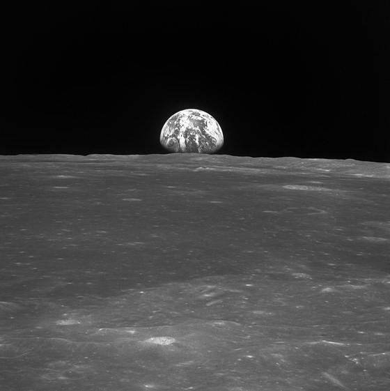 История космического соперничества СССР и США i_073.jpg