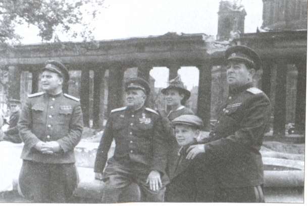 Мехлис. Тень вождя i_022.jpg