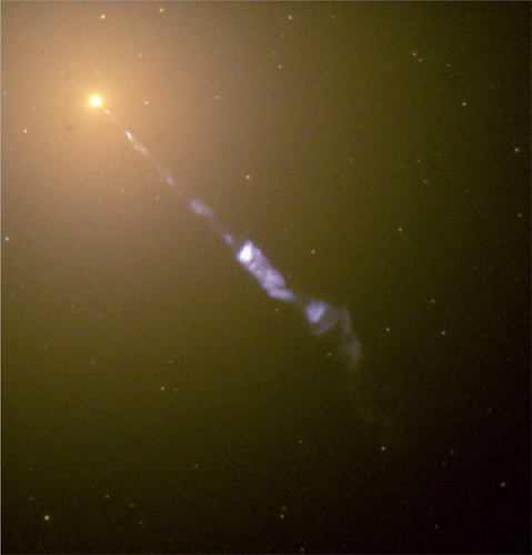Сокровища звездного неба m87.jpg