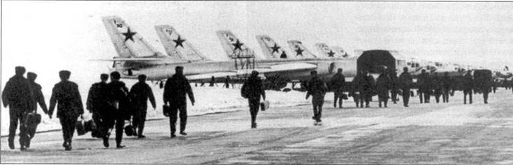 Ту-16 Ракетно бомбовый ударный комплекс Советских ВВС pic_57.jpg