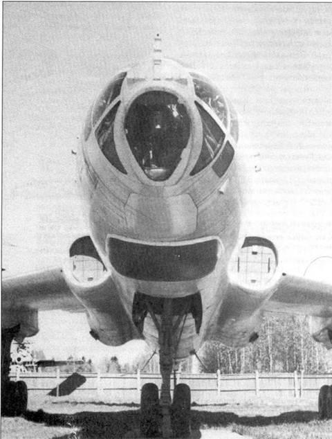 Ту-16 Ракетно бомбовый ударный комплекс Советских ВВС pic_58.jpg
