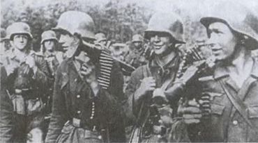 Котел смерти в Курляндии. Хроника сражений группы армий «Север». 1944–1945 i_024.jpg