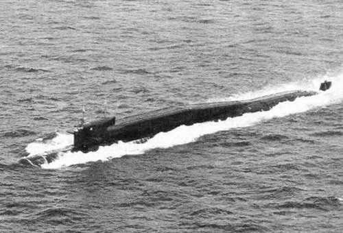 Боевые корабли мира на рубеже XX XXI веков. Часть I. Подводные лодки _26.jpg