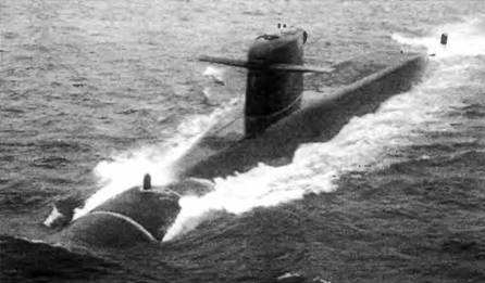 Боевые корабли мира на рубеже XX XXI веков. Часть I. Подводные лодки _44.jpg