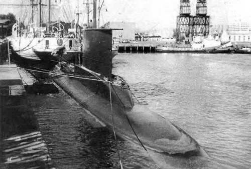 Боевые корабли мира на рубеже XX XXI веков. Часть I. Подводные лодки _137.jpg