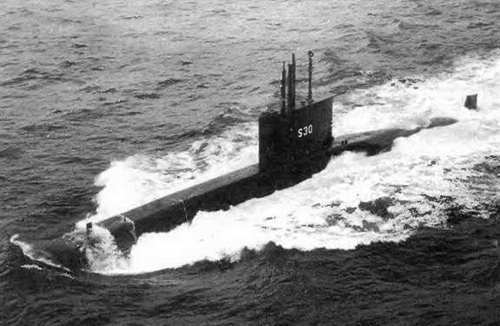 Боевые корабли мира на рубеже XX XXI веков. Часть I. Подводные лодки _144.jpg