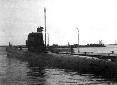 Боевые корабли мира на рубеже XX XXI веков. Часть I. Подводные лодки _338.jpg