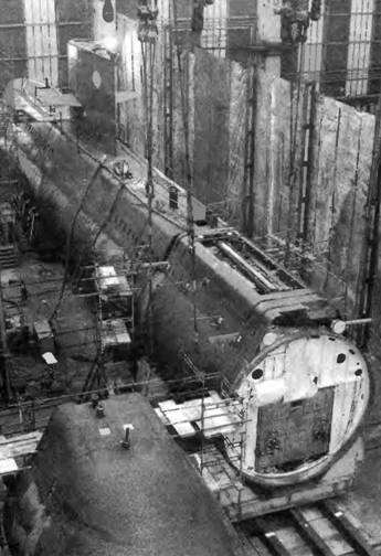 Боевые корабли мира на рубеже XX XXI веков. Часть I. Подводные лодки _400.jpg