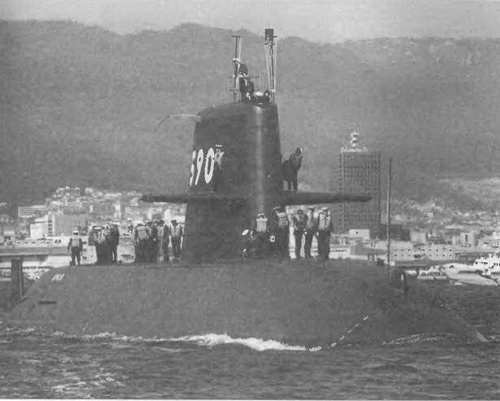 Боевые корабли мира на рубеже XX XXI веков. Часть I. Подводные лодки _419.jpg