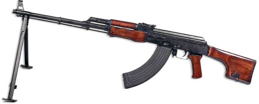 БОЕВОЕ СТРЕЛКОВОЕ ОРУЖИЕ РОССИИ _188.jpg