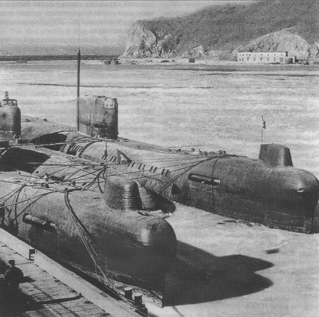 Подводные лодки советского флота 1945-1991 гг. Том 1. Первое поколение АПЛ pic_38.jpg