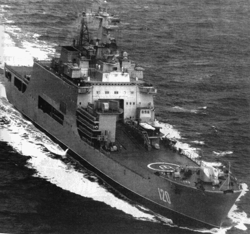 Корабли ВМФ СССР Справочник том IV Десантные и минно-тральные корабли i_009.png