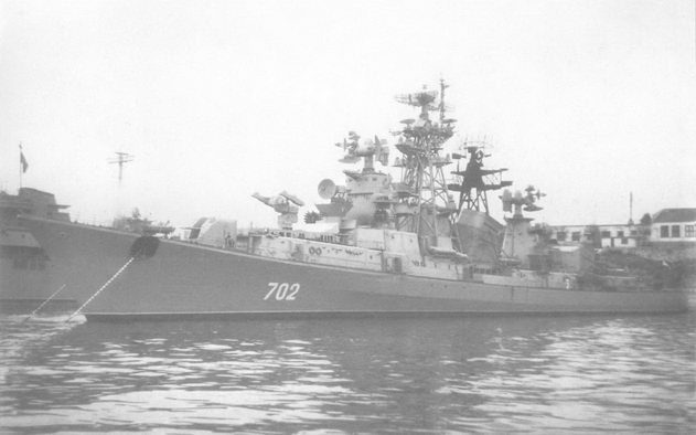 Корабли ВМФ СССР. Том 3. Противолодочные корабли. Часть 1. Противолодочные крейсера, большие противолодочные и сторожевые корабли pic_98.jpg