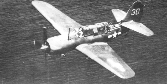 SB2C Helldiver pic_100.jpg