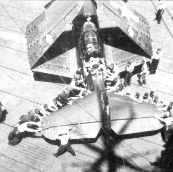 SB2C Helldiver pic_130.jpg