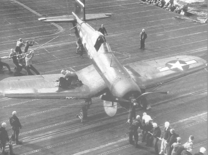 F4U Corsair pic_78.jpg