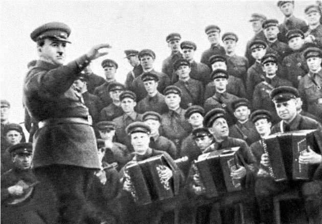Песенная летопись Великой Отечественной войны i_013.jpg