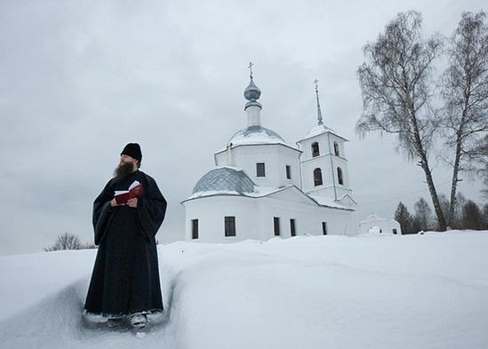 Шесть рассказов про келаря Валериана и его хлопотное послушание _2.jpg