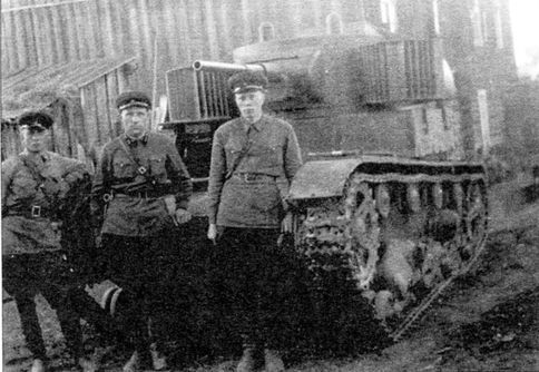 Танки, вперед! Курьезы танковой войны в битве за Ленинград i_017.jpg