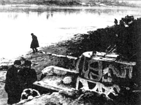 Танки, вперед! Курьезы танковой войны в битве за Ленинград i_024.jpg