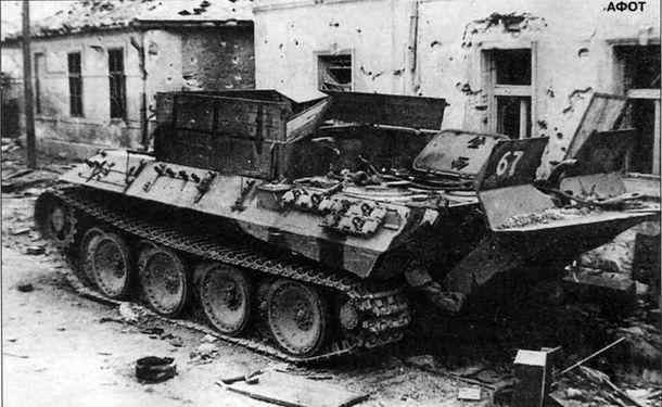 Бои у озера Балатон. Январь–март 1945 г. i_143.jpg