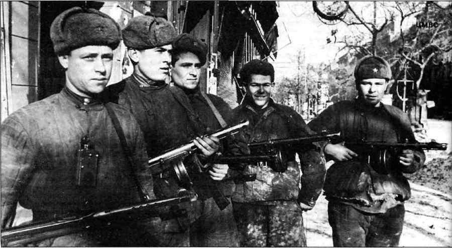 Бои у озера Балатон. Январь–март 1945 г. i_073.jpg