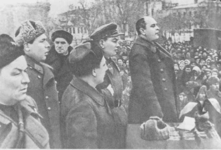 Первые. Наброски к портретам (о первых секретарях Краснодарского крайкома ВКП(б), КПСС на Кубани) i_009.jpg
