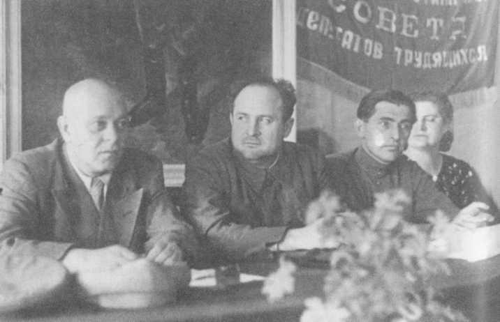 Первые. Наброски к портретам (о первых секретарях Краснодарского крайкома ВКП(б), КПСС на Кубани) i_010.jpg