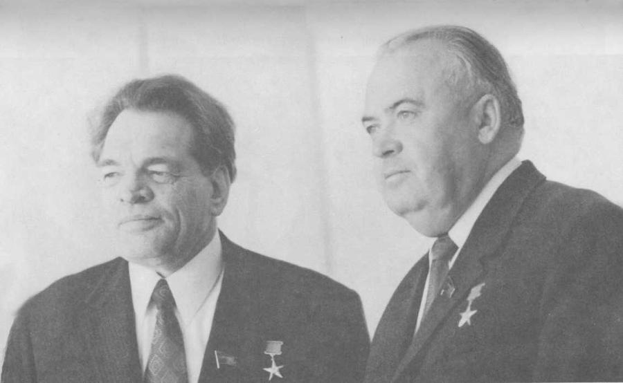 Первые. Наброски к портретам (о первых секретарях Краснодарского крайкома ВКП(б), КПСС на Кубани) i_032.jpg