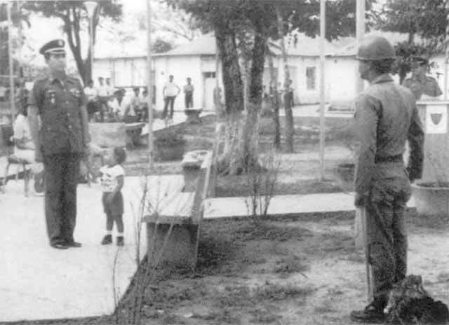 Уго Чавес. Одинокий революционер i_014.jpg
