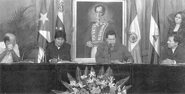 Уго Чавес. Одинокий революционер i_039.jpg