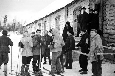 Смерть, идущая по следу… (интернет-версия) Dyatloff_group_poxod_arhiv_Alerseya_Koskina_15.jpg