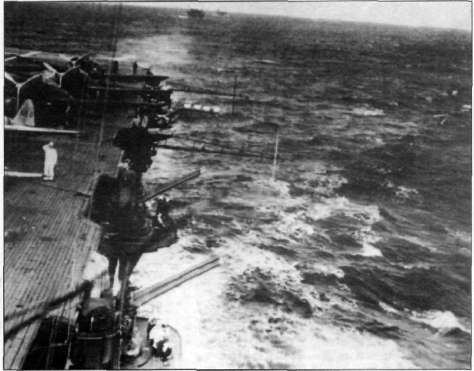 Авианосец AKAGI: от Пёрл-Харбора до Мидуэя i_037.jpg