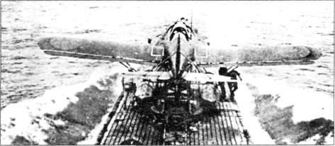 Подводные авианосцы японского флота i_010.jpg