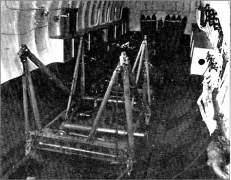 Подводные авианосцы японского флота i_038.jpg