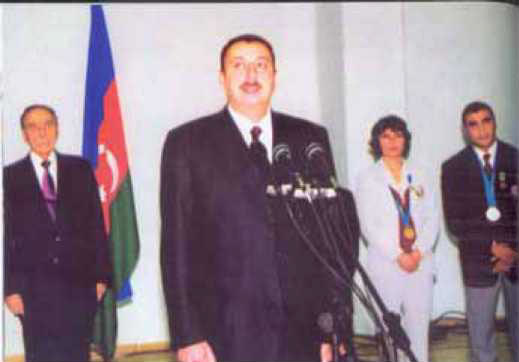 Ильхам Алиев ia020a.jpg