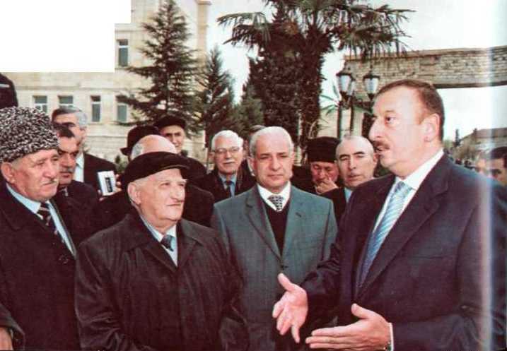 Ильхам Алиев image046.jpg